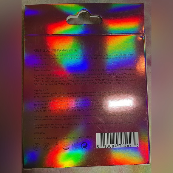 New Pearl World Highlighter Pallete 4 Shades - Picture 3 of 3